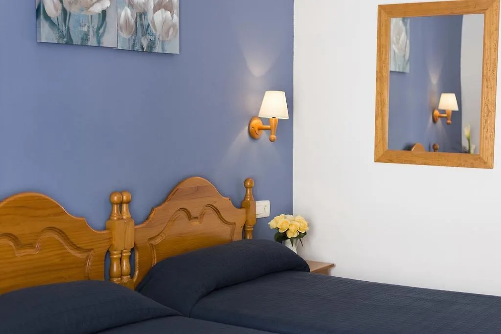 Hostal Mena Nerja